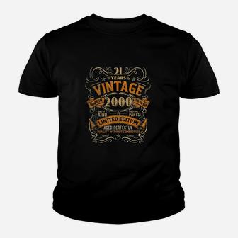 Born In 2000 Vintage 22nd Birthday Gift Party 22 Years Old Kid T-Shirt - Seseable