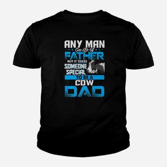 Cow Dad Animal Lovers Fathers Day Gif Kid T-Shirt - Seseable