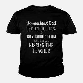 Homeschool Dad Kissing The Teacher Kid T-Shirt - Seseable
