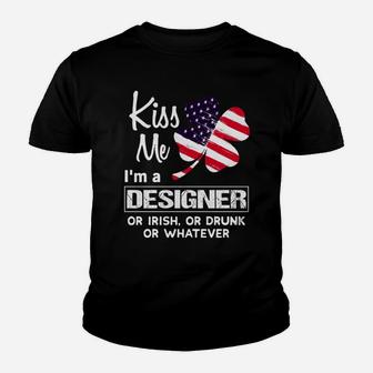 Kiss Me I Am A Designer Irish Shamrock St Patricks Day 2021 Funny Saying Job Title Kid T-Shirt - Seseable