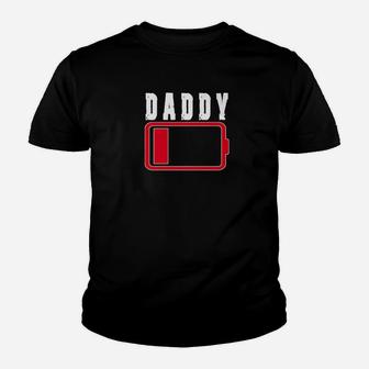 Mens Daddy Battery Low Battery Funny Tired Parenting Kid T-Shirt - Seseable