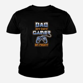 Mens Video Gamer Dad Old Gamer Daddy Gaming Father Kid T-Shirt - Seseable