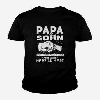 Papa und Sohn Kinder Tshirt – Herz an Herz, tiefe Verbundenheit - Seseable