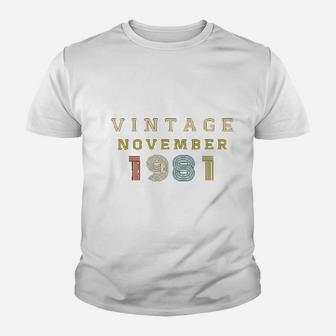 40 Years Old Birthday Gift Vintage 1981 November Kid T-Shirt - Seseable
