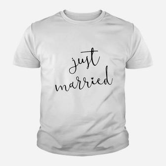 Just Married Gift For Bride Honeymoon Wedding Kid T-Shirt - Seseable