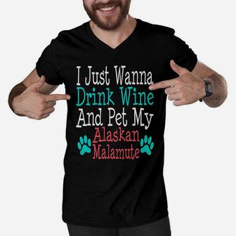 Alaskan Malamute Dog Mom Dad Funny Wine Lover Gift Men V-Neck Tshirt - Seseable