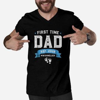 Gift For First Time New Dad To Be Fathers Day Men V-Neck Tshirt - Seseable