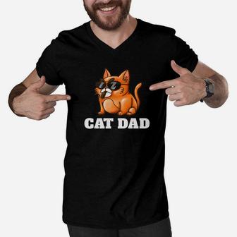 Mens Cat Dad Cat Daddy Papa Fathers Day Gift Men V-Neck Tshirt - Seseable