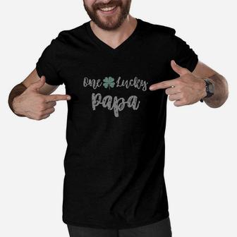 One Lucky Papa Fathers Day St Patricks Men V-Neck Tshirt - Seseable
