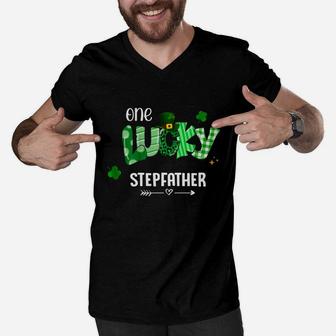 One Lucky Stepfather Shamrock Leopard Green Plaid St Patrick Day Family Gift Men V-Neck Tshirt - Seseable