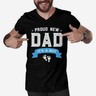 Proud New Dad Its A Boy Cute Fathers Day Men V-Neck Tshirt - Seseable