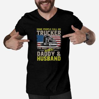 Truck Driver Gift Trucker Daddy Husband Us Flag Men V-Neck Tshirt - Seseable