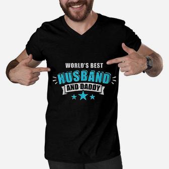 Worlds Best Husband And Dad Gift For Fathers Day Men V-Neck Tshirt - Seseable