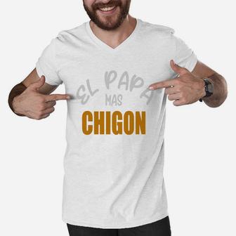 Mens El Papa Mas Chigon - Funny Mexican Dad Shirt Men V-Neck Tshirt - Seseable