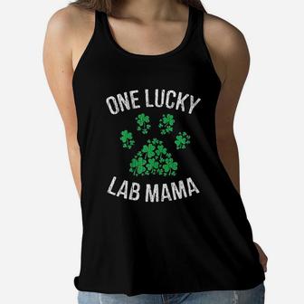 One Lucky Lab Mama St Patrick Day Paw Dog Lover Gift Ladies Flowy Tank - Seseable