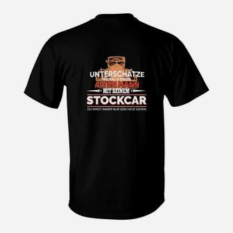 Alten Mann Mit Seinem Stockcar T-Shirt - Seseable