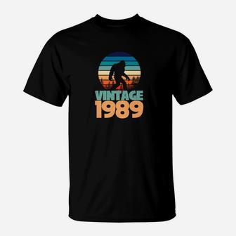 30th Birthday Vintage 1989 Bigfoot Gift Yeti T-Shirt - Seseable