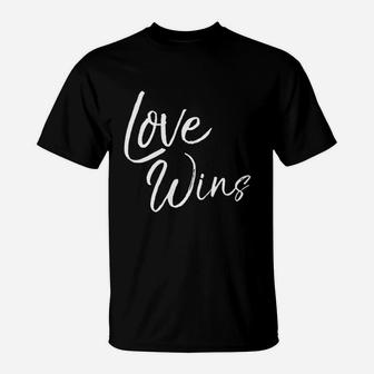 Christian Quote Gift For Women Cute Love Wins T-Shirt - Seseable