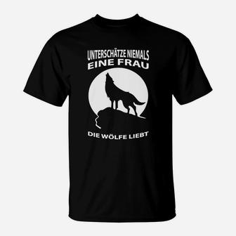 Eine Frau Die Wölfe Liebt T-Shirt - Seseable