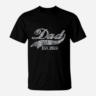 First Time Dad Est 2020 Promoted To Daddy Fathers Day T-Shirt - Seseable