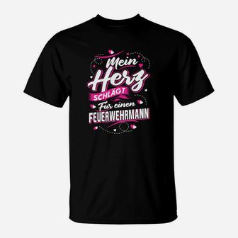 Herz Schlägt Für Einen Feuerwehrmann T-Shirt - Seseable