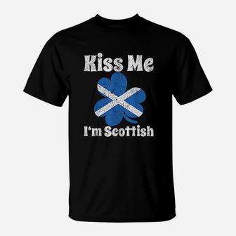 Kiss Me I Am Scottish Funny St Patricks Day T-Shirt - Seseable