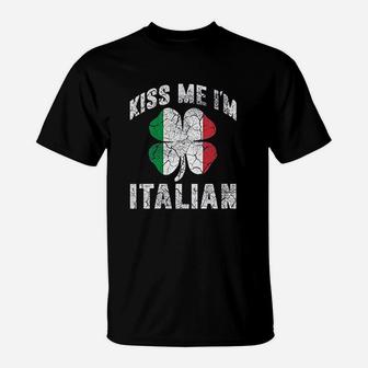 Kiss Me Im Italian Vintage Green Shamrock St Patricks Day T-Shirt - Seseable
