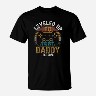 Leveled Up To Daddy 2021 Vintage Soon To Be Dad Est 2021 T-Shirt - Seseable