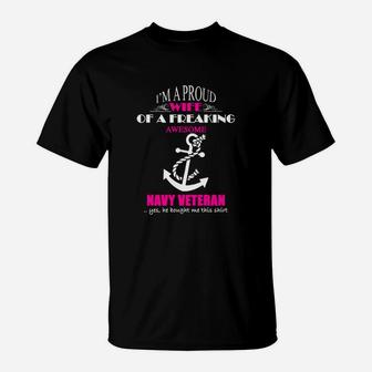 Navy Veteran Wife T-Shirt - Seseable