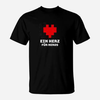 Pixelliebe Schwarzes Nerd-Herz T-Shirt für Geeks - Seseable