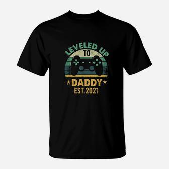 Promoted To Daddy Est 2021 Leveled Up To Daddy T-Shirt - Seseable