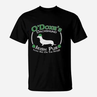 St Patricks Day Dog Dachshund Doxie Irish Pub Sign Ladies T-Shirt - Seseable