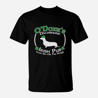 St Patricks Day Dog Dachshund Doxie Irish Pub Sign T-Shirt - Seseable