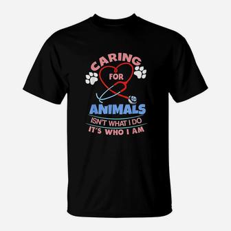 Veterinarian Gift Vet Tech Caring For Animals T-Shirt - Seseable