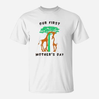 1st Mothers Day Tree Giraffe Animal Lover First Mothers Day T-Shirt - Seseable