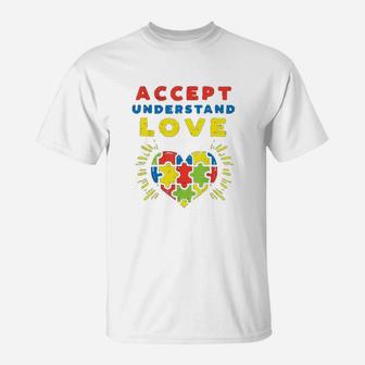 Accept Understand Love Puzzle Heart Awareness Mom Dad T-Shirt - Seseable