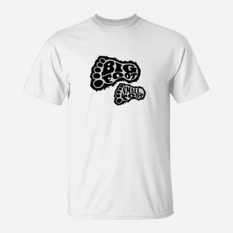 Big Foot Small Foot Steps Dad Kid Matching Bigfoo T-Shirt | Seseable UK