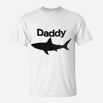Black Daddy Shark, best christmas gifts for dad T-Shirt - Seseable
