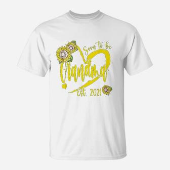 Funny Soon To Be Grandma Est 2021 Gifts Sunflower T-Shirt - Seseable