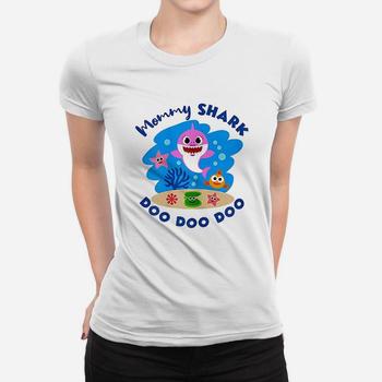 Womens Mommy Shark Gift Cute Baby Shark Design Family Set For Women T-Shirt Womens Mommy Shark Gift Cute Baby Shark Design Family Set For Women T-Shirt
