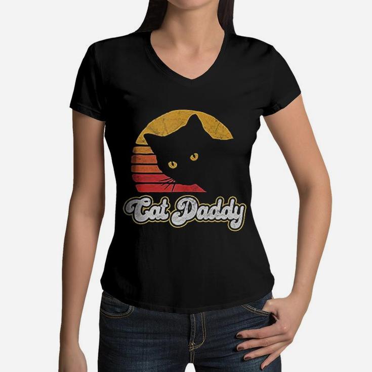 Cat Daddy Funny Vintage Eighties Style Cat Retro Distressed Women V-Neck T-Shirt