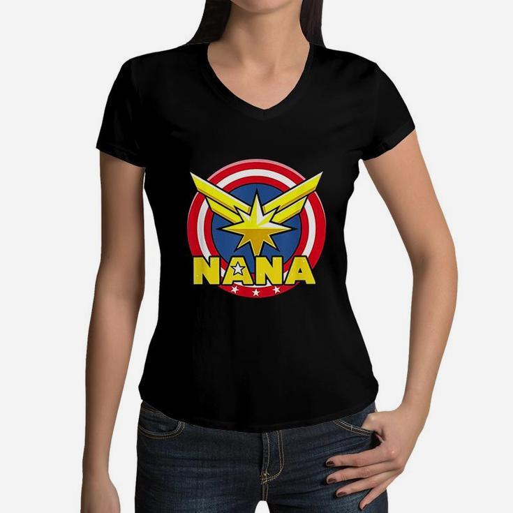 Cool Captain Nana For Your Superhero Grandma Or Mom Women V-Neck T-Shirt