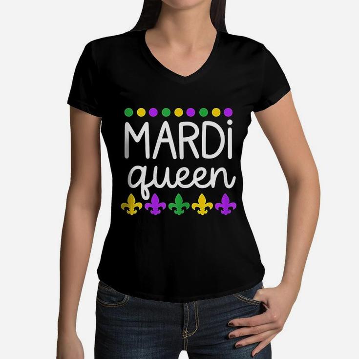 Family Matching Set Gag Funny Gift For Mom Wife Mardi Queen Women V-Neck T-Shirt