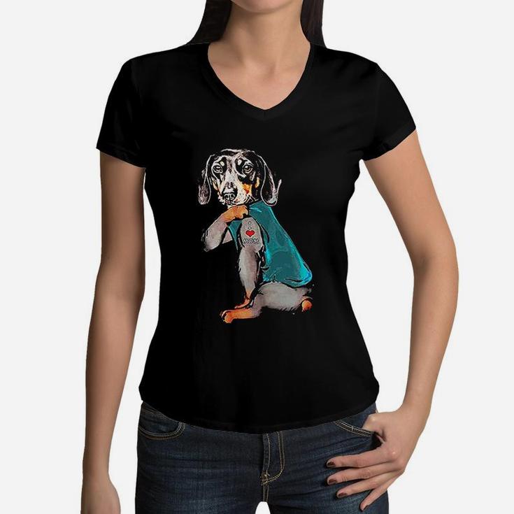 Funny Dachshund Cute Dachshund Dog I Love Mom Tattoo Gift Women V-Neck T-Shirt