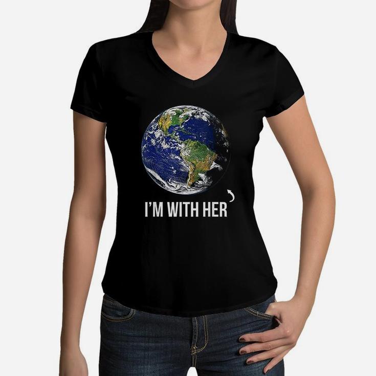 Im With Her Mother Earth birthday Women V-Neck T-Shirt