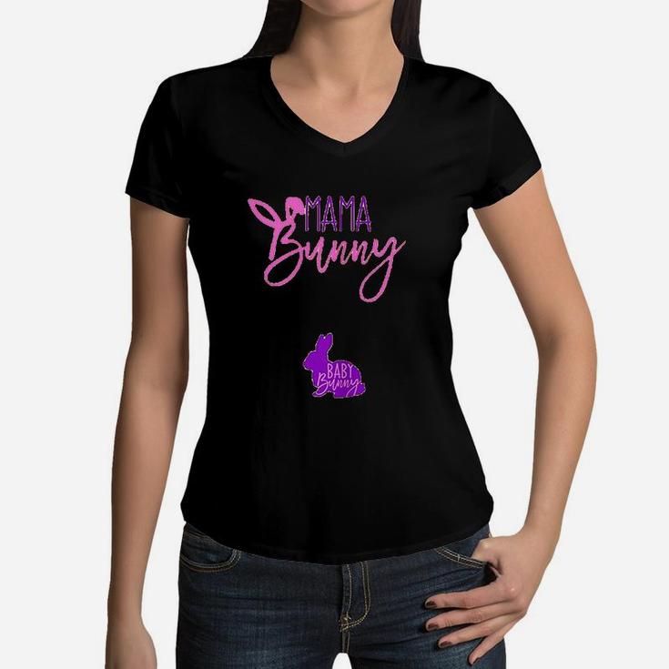 Lady Gift Easter Mama Bunny Baby Bunny Women V-Neck T-Shirt
