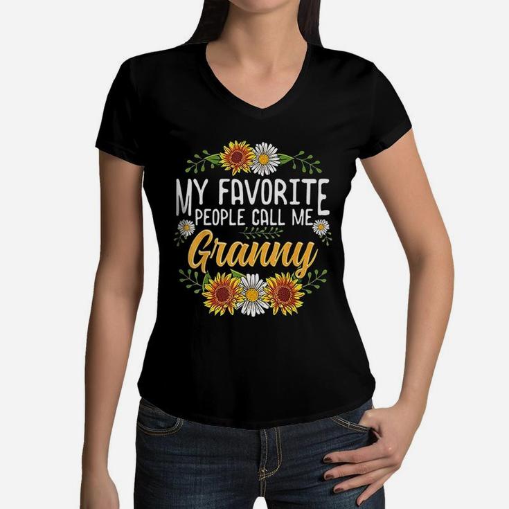 My Favorite People Call Me Granny Mothers Day Gifts Women V-Neck T-Shirt