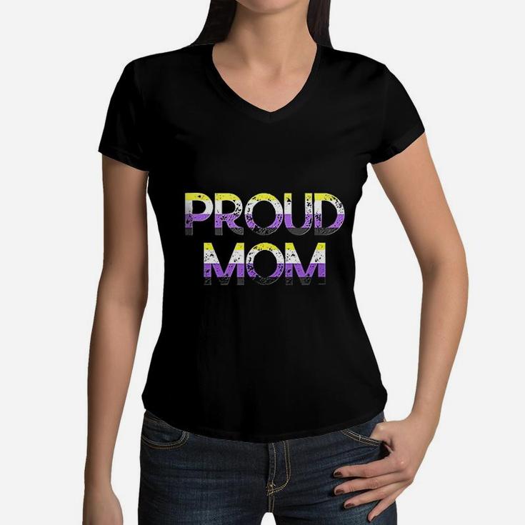 Proud Mom Nonbinary Pride Flag Lgbt Mothers Day Women V-Neck T-Shirt
