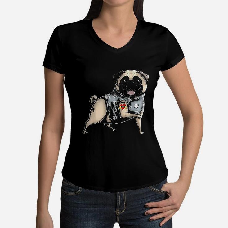 Pug I Love Mom Tattoo Dog Funny Mothers Day Gift Women V-Neck T-Shirt