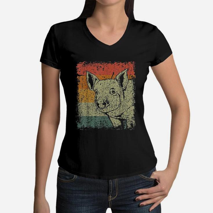 Retro Pig Farmer Gift Vintage Pig Women V-Neck T-Shirt